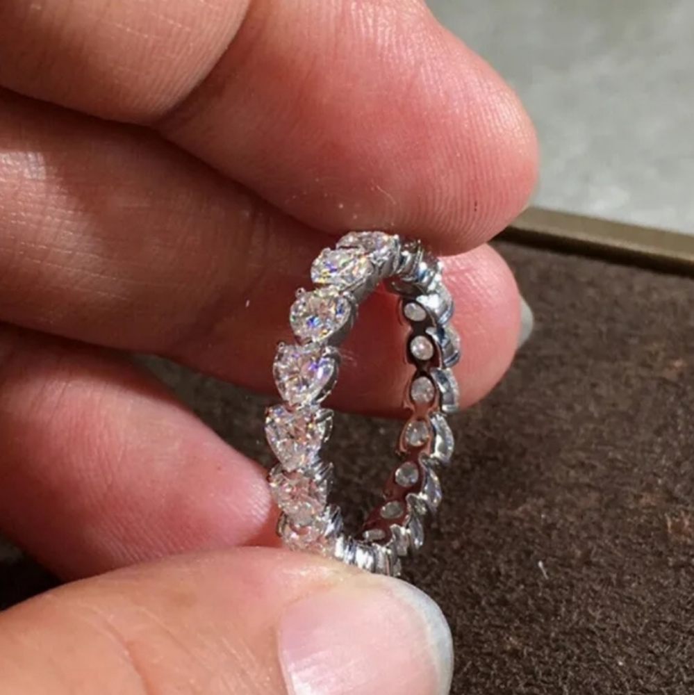 New Heart Baguette Simple Ring - Picture 3 of 5